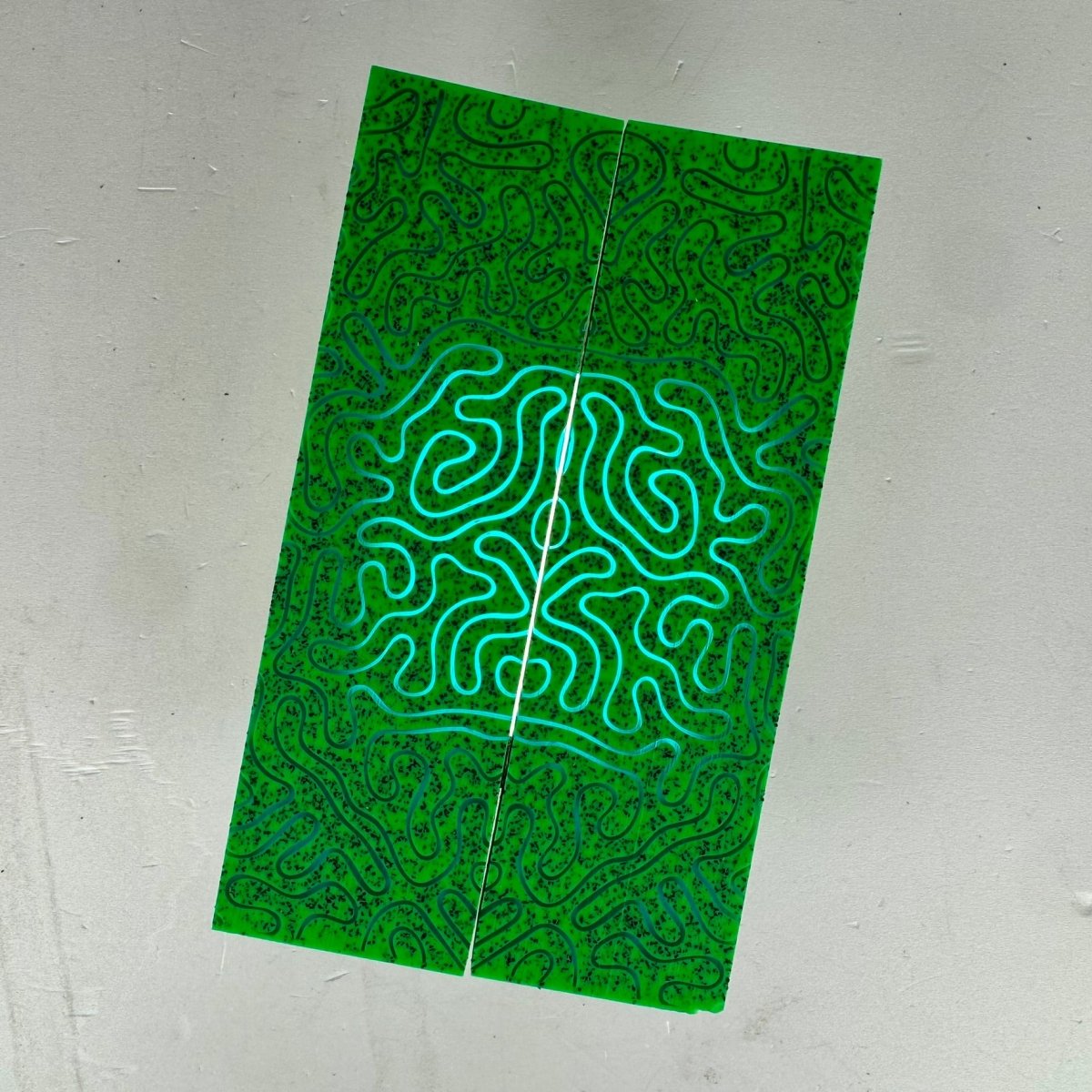 Custom Shop 3D GripX™ - Brain Coral - Fluorescent Green Grip - Tec™ with Translucent Blue Matrix - Grip - Tec™ Composites -
