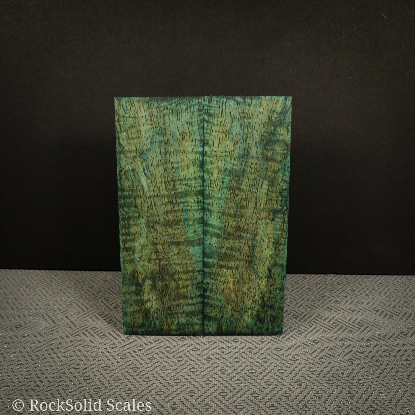 #2307 - Teal Curly Mango - RockSolid Scales -