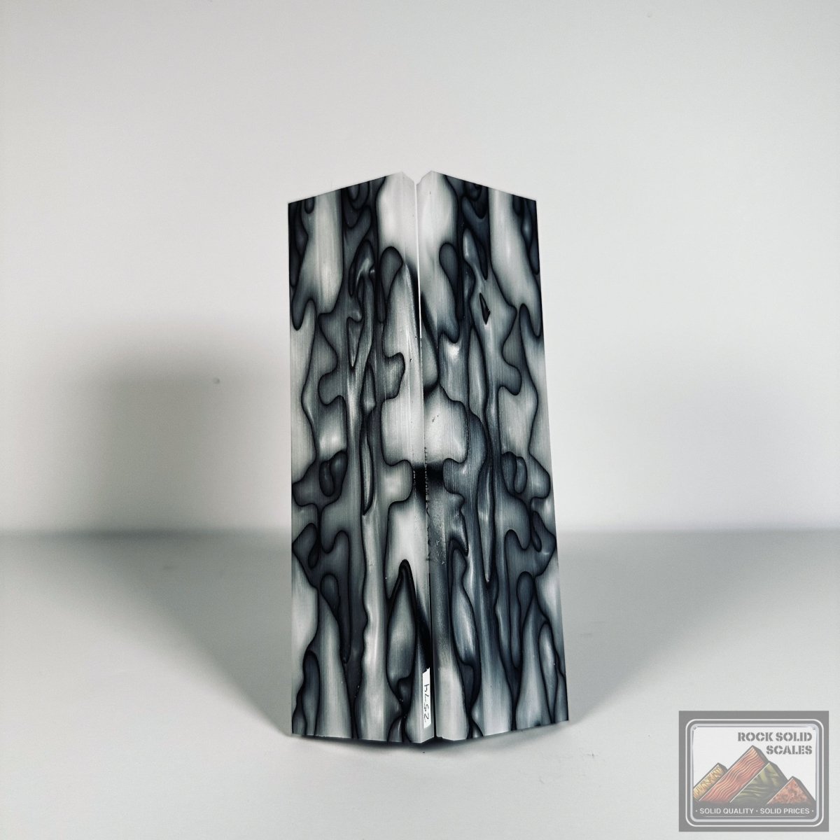 #2574 - Stormtrooper Swirl Acrylic - RockSolid Scales -