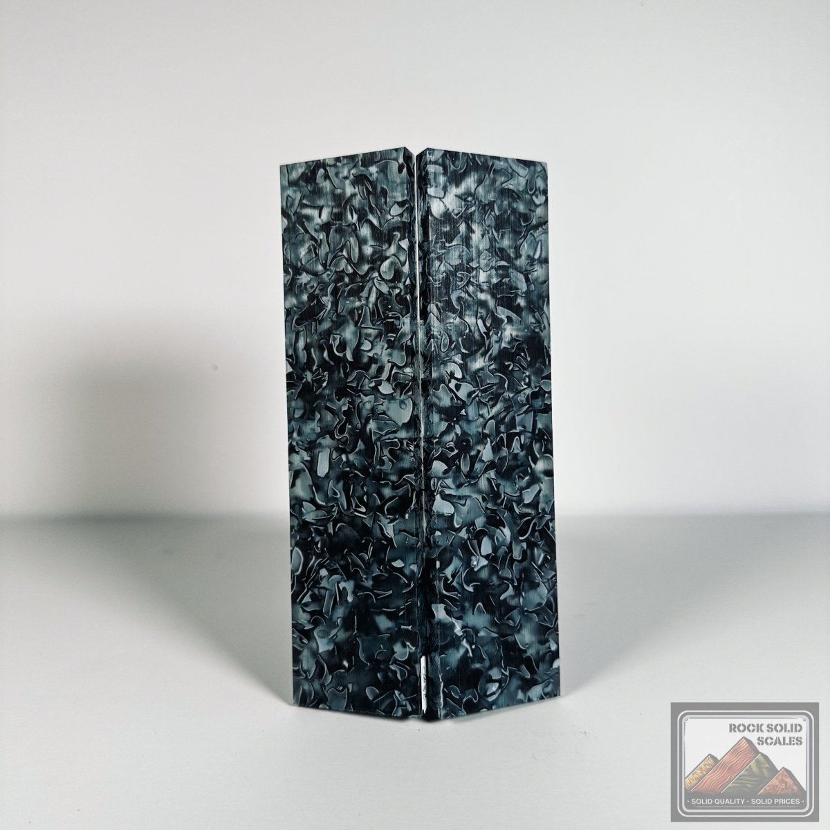 #2580 - Mint Fractal Acrylic - RockSolid Scales -