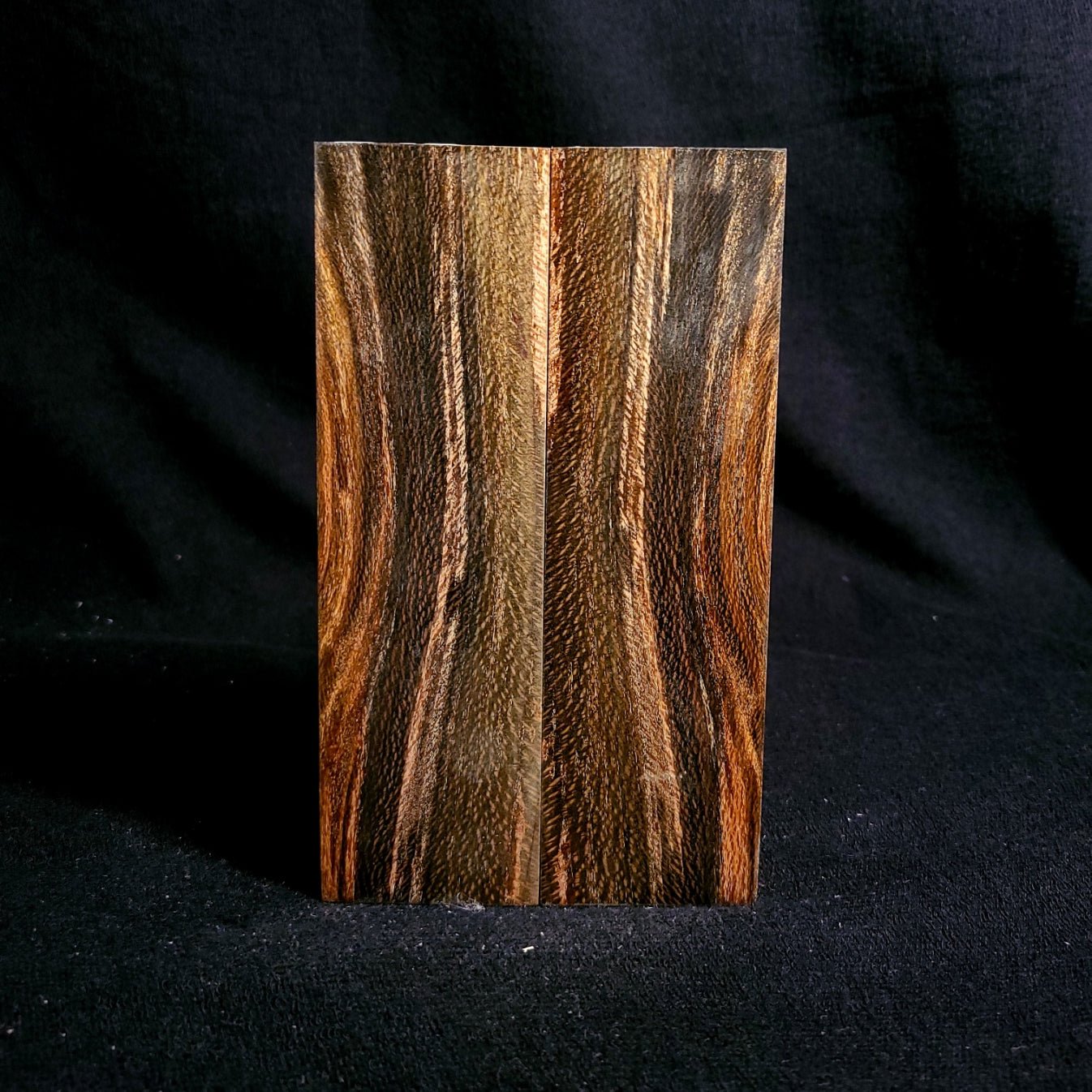 #914 - Camouflage Triple Dyed Fleck-Grained Sycamore - RockSolid Scales -