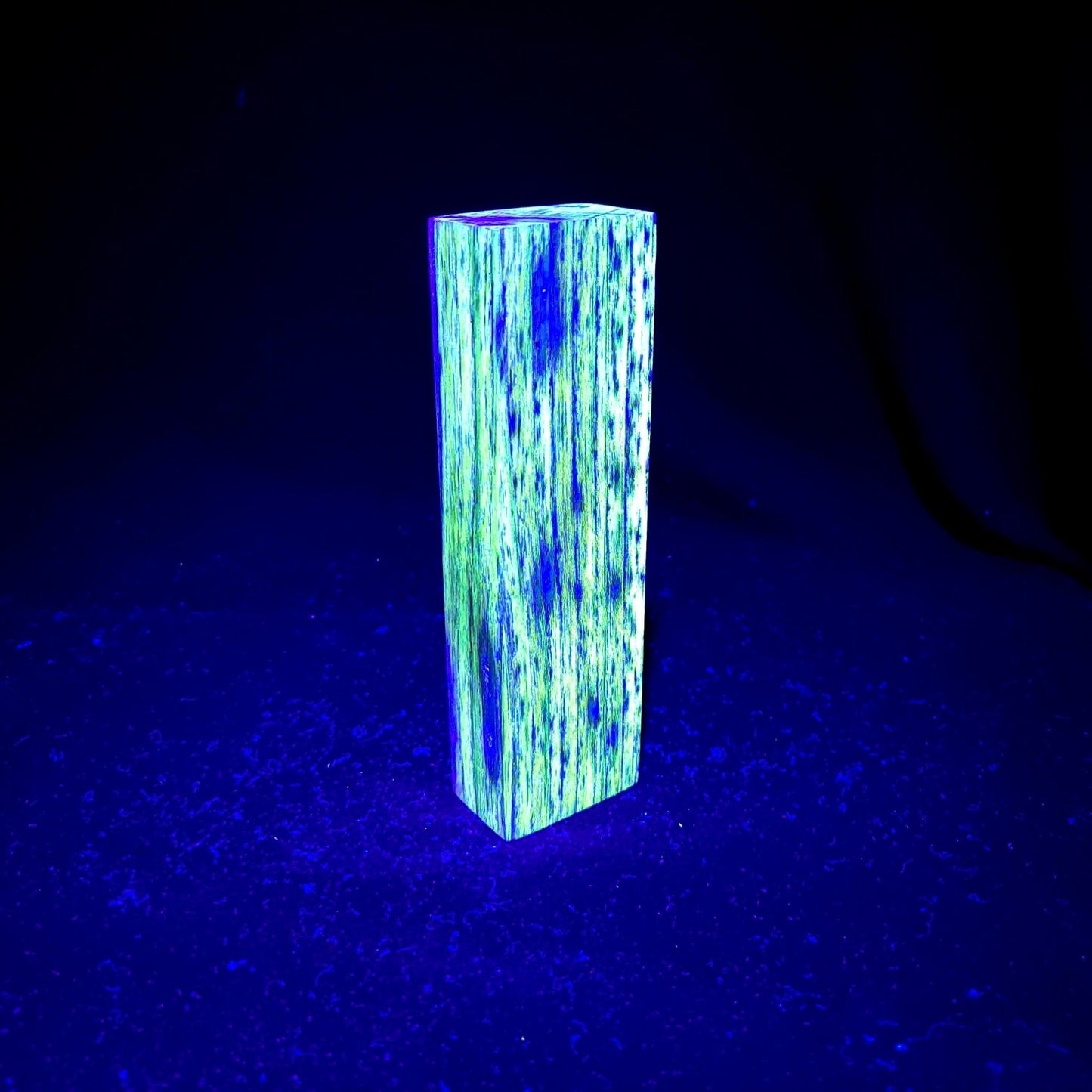 #989 Tru-Blue Spalted Black Locust - GLOWS UNDER UV - RockSolid Scales -