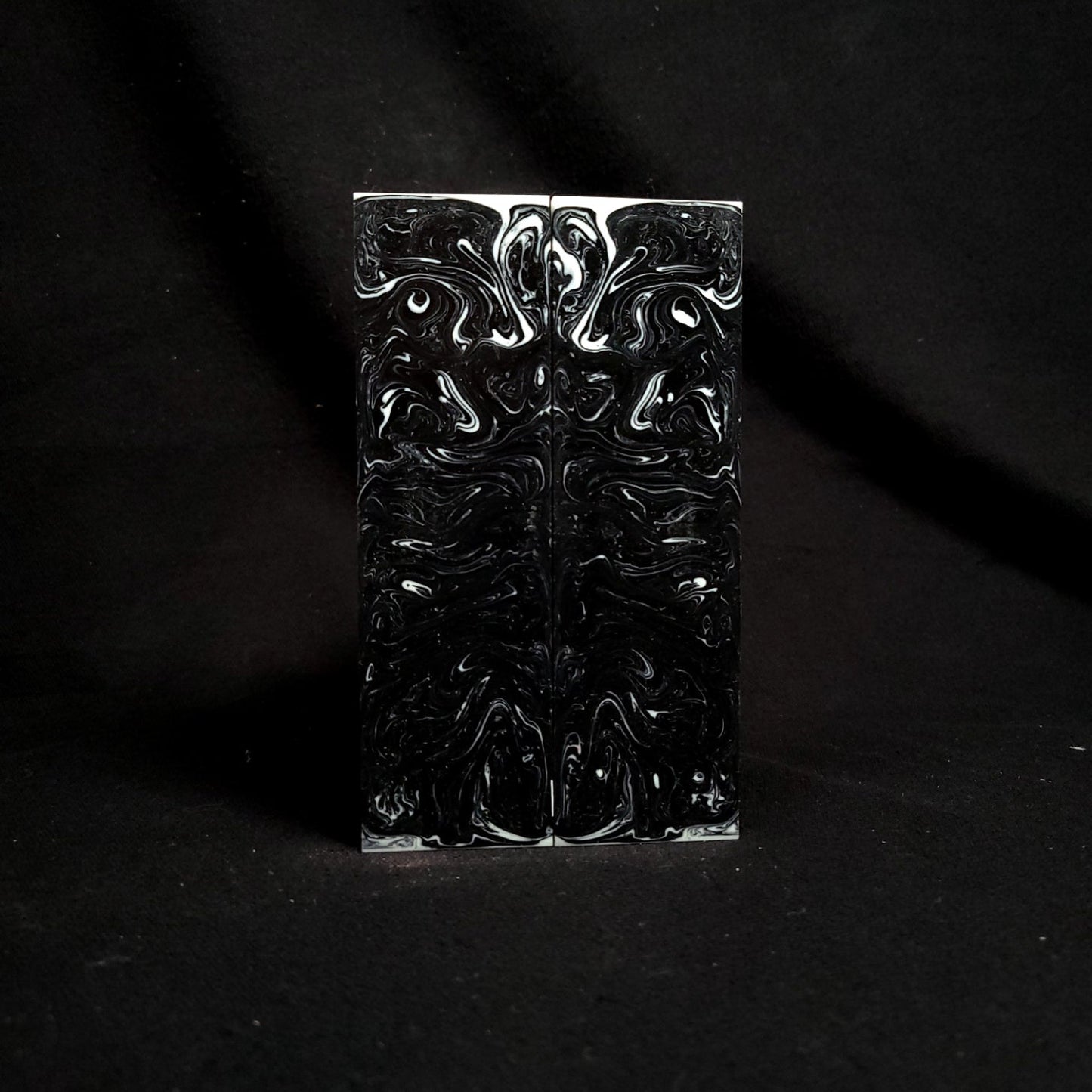 R47 - Classic Black and White Swirl Resin Scales - RockSolid Scales -