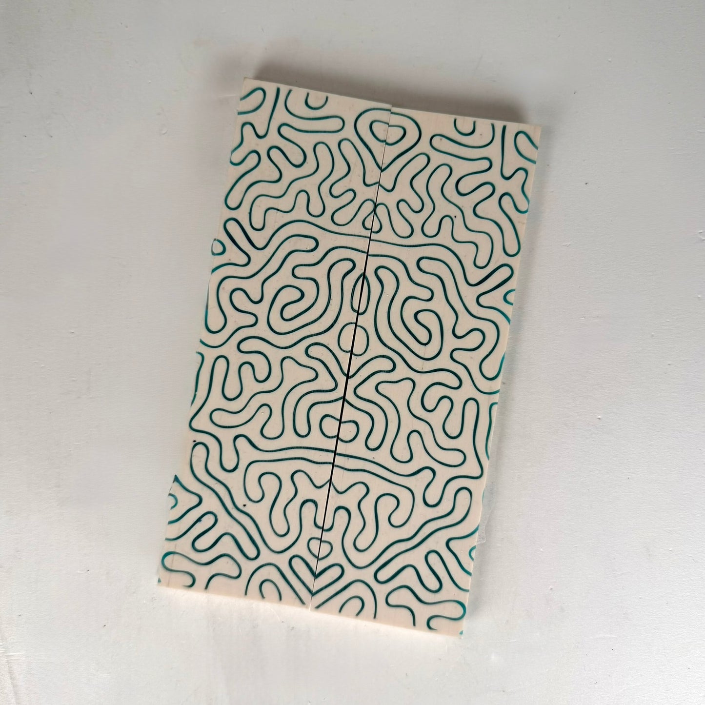 Custom Shop 3D GripX™ - Brain Coral - Ivory Grip-Tec™ with Metallic Blue Matrix