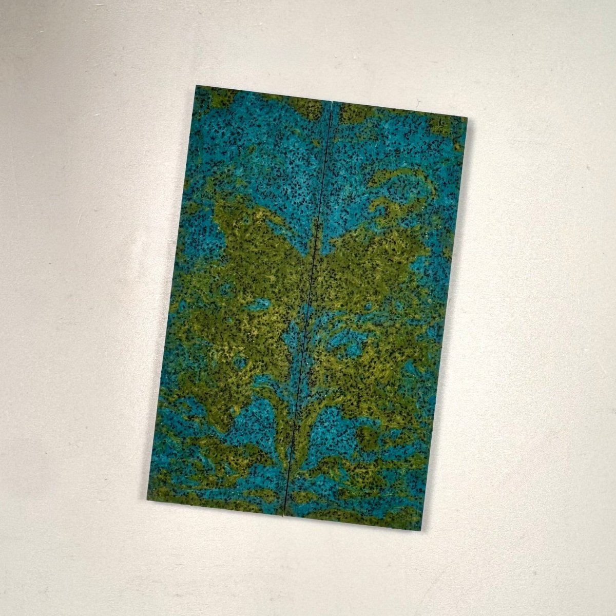 Bi - Color Grip - Tec™ - "Mother Earth" - RockSolid Scales - 3