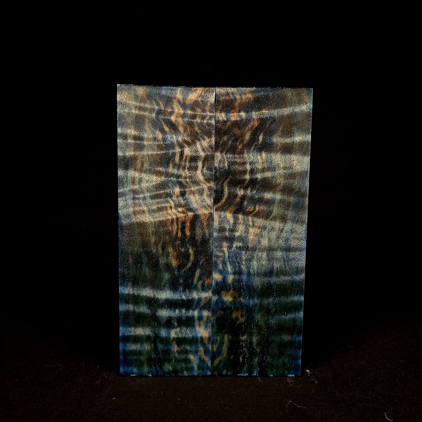 #1002 - Tru-Blue/Lime Green Curly Maple - RockSolid Scales -