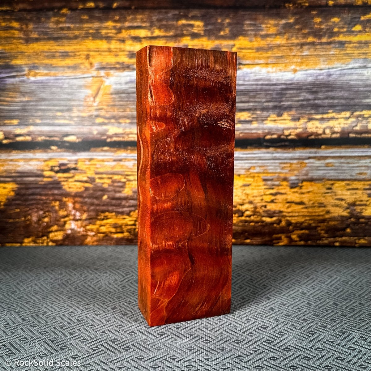 #2410 - ЯedЯum Quilted Maple Block - RockSolid Scales -