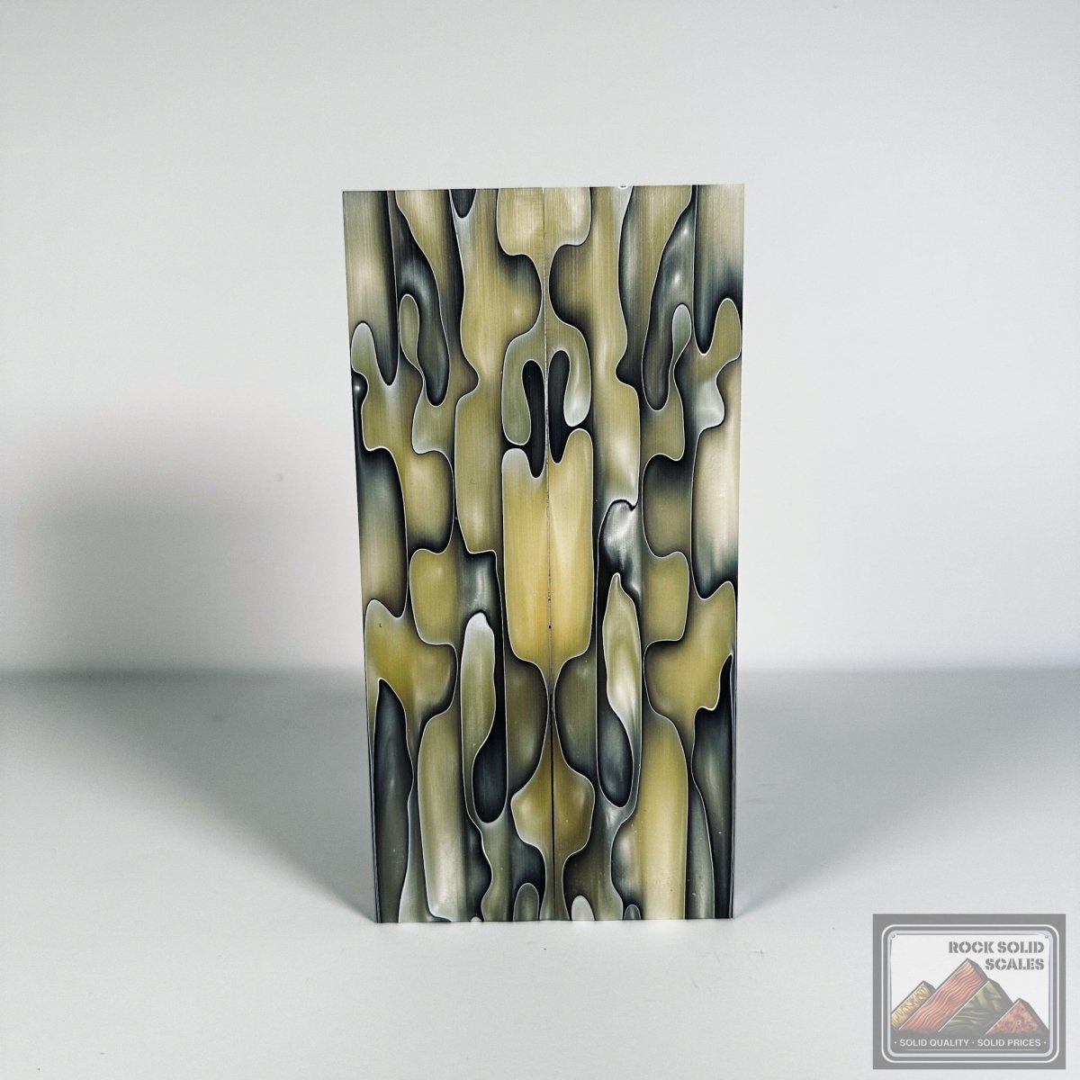 #2577 - Gold Rush Pearl Acrylic - RockSolid Scales -