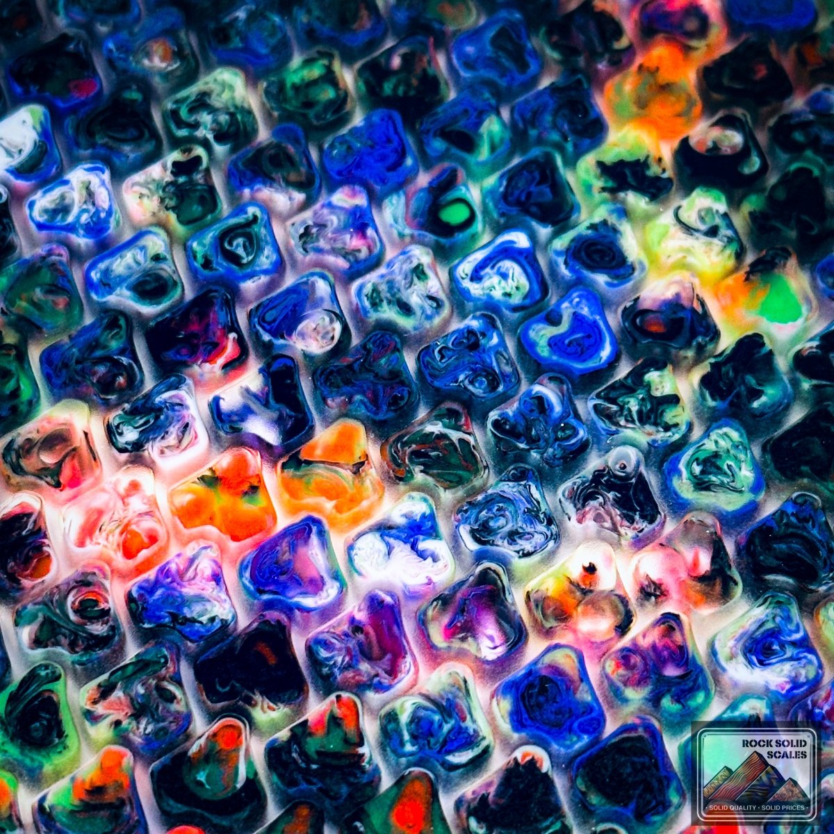 3D Dragon Scale Matrix - 8 Color Pour - RockSolid Scales -