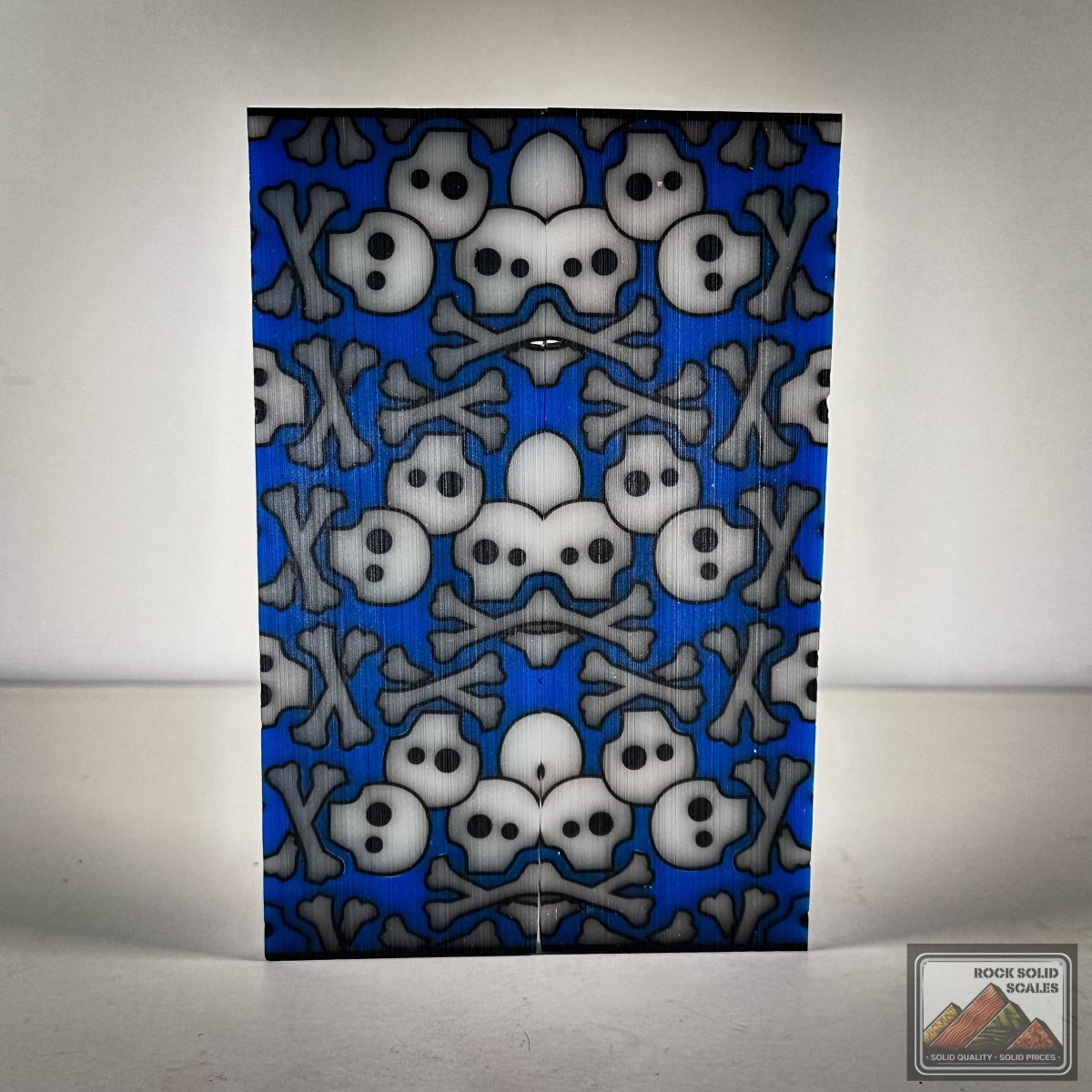 3D Skully™ - White and Blue Translucent - Bargain Bin - RockSolid Scales -