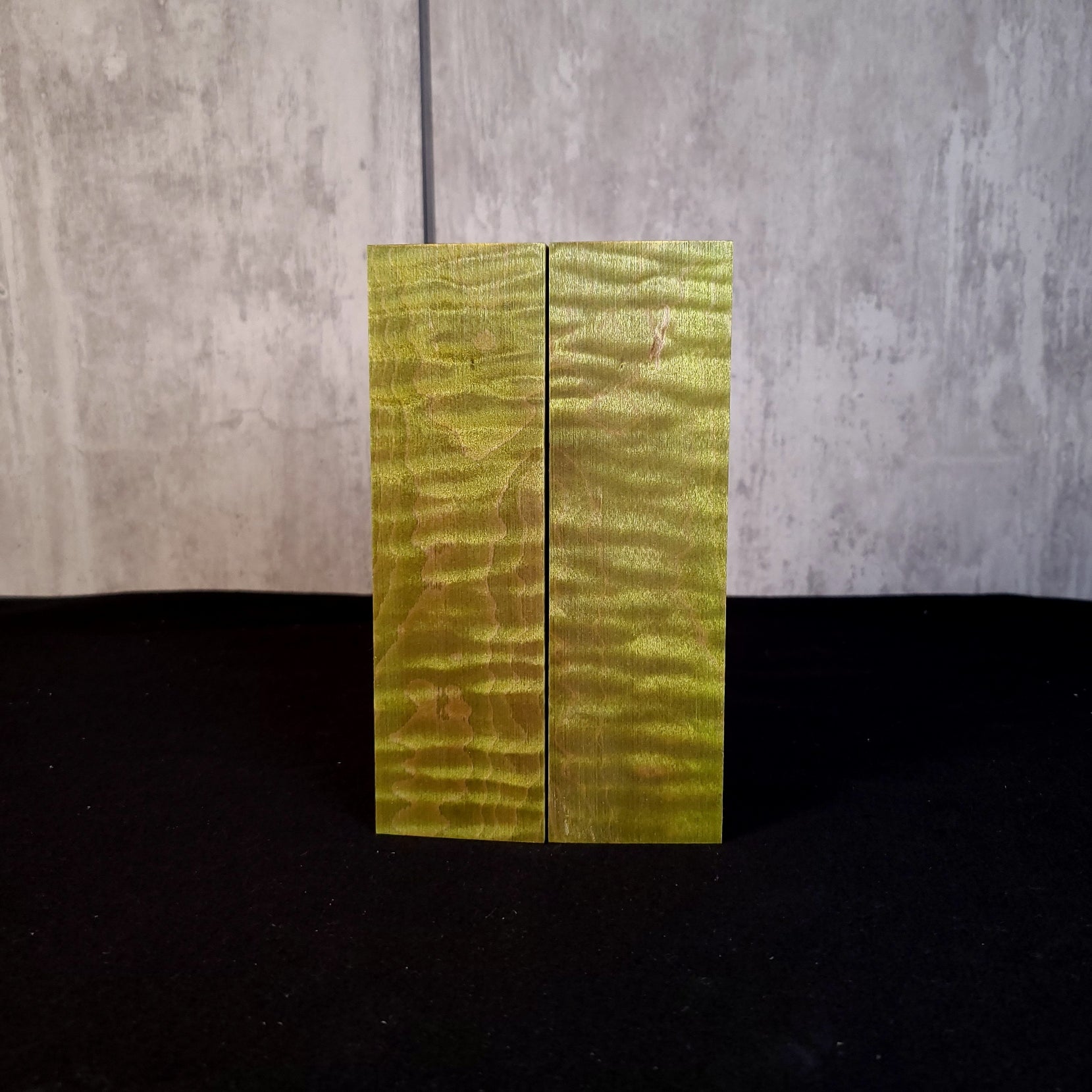 PR-5 Sour Apple Curly Maple - PRIVATE RESERVE - RockSolid Scales -