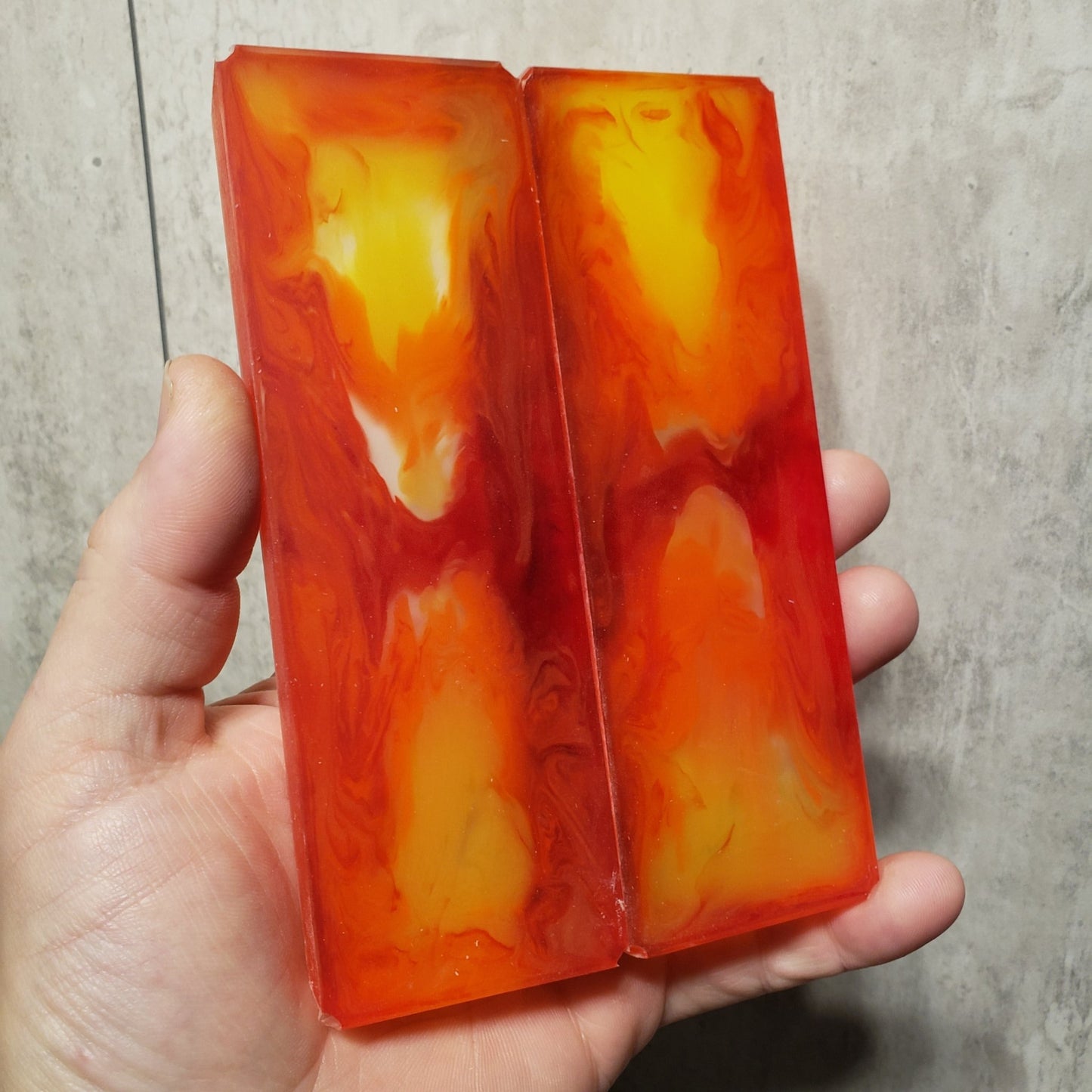 R20 Solar Flare Resin Scales - RockSolid Scales -
