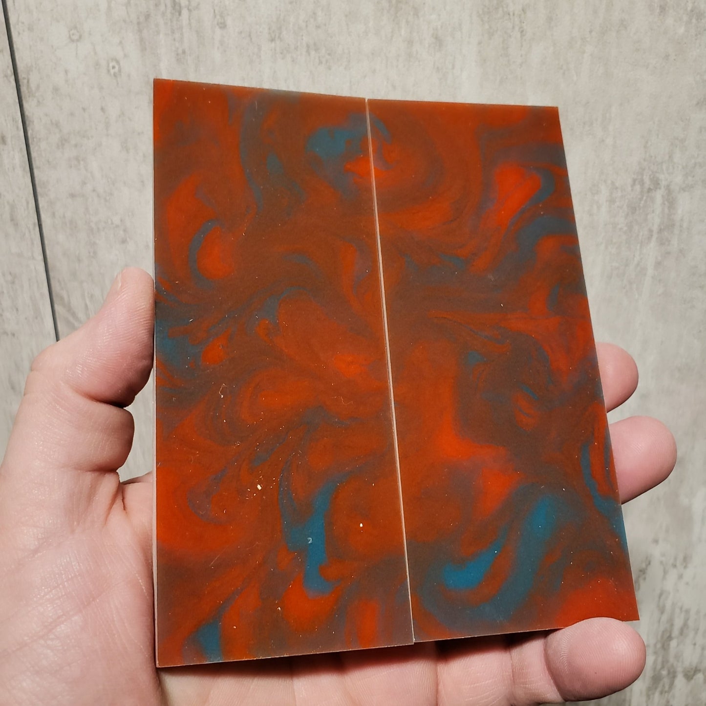 R29 Killing Time Customs Orange/Blue Resin - RockSolid Scales -